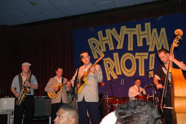 min 2006 11 24 riot 134